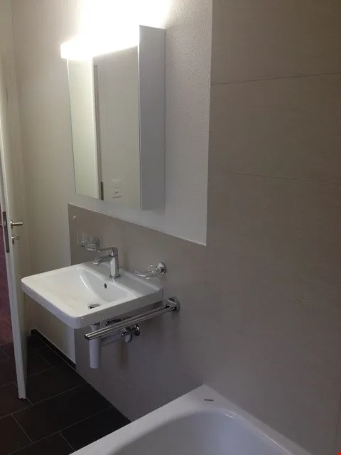 Ab sofort - Top nahe am See, 2.5 Zi Whg Loftstyle, mit Parkplatz
