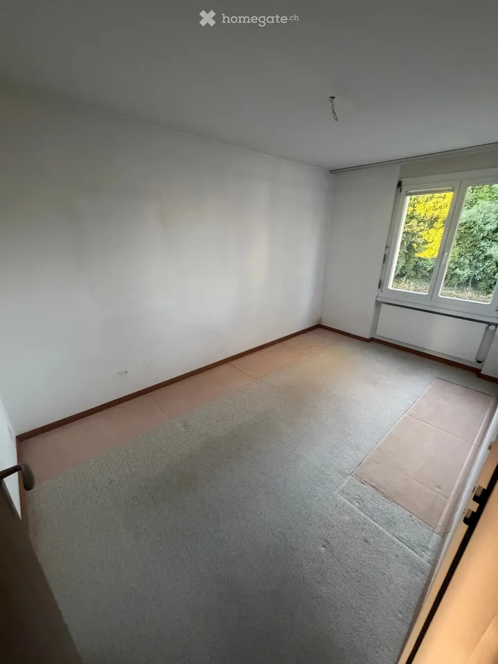 Gepflegte 4,5 Zimmerwohnung mit Seesicht und Marmorboden in Feldmeilen