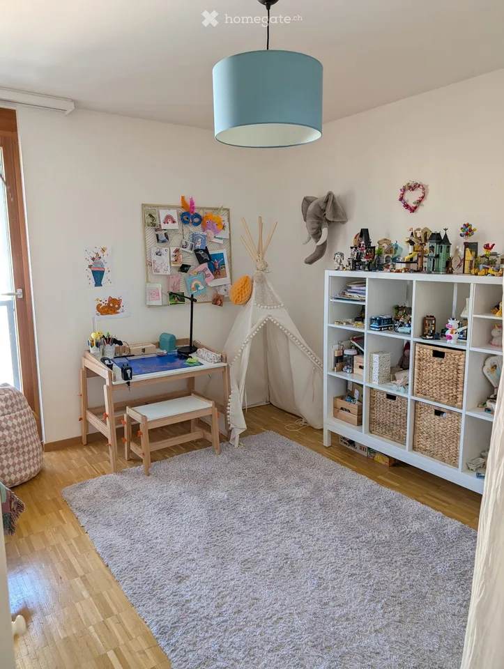 Magnificent 5.5-room apartment of 150 m² with lake view and large volumes