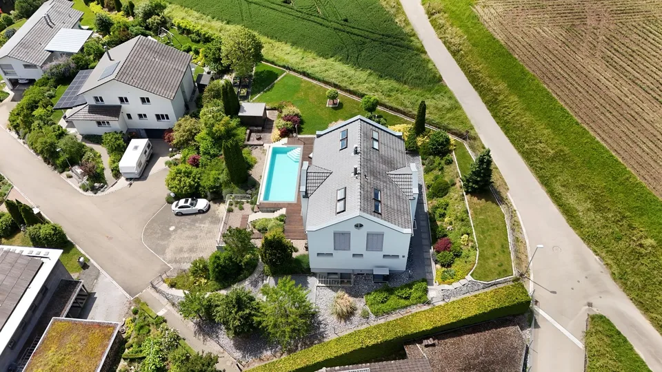 Architektenvilla mit Panorama & Infinity Pool – wo Architektur, Weitsicht und Luxus verschmelzen – Foto 6 von 30