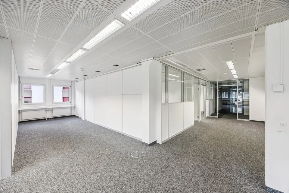 Moderne & klimatisierte Bürofläche im Talgut-Zentrum Ittigen – 280 m² sofort verfügbar – Foto 12 von 16