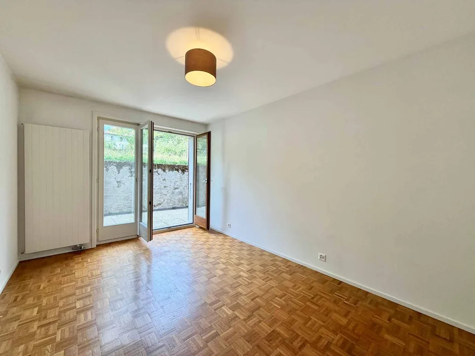 Appartement lumineux et rénové de 4,5 pièces avec terrasse
