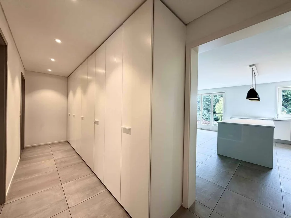 Appartement lumineux et rénové de 4,5 pièces avec terrasse