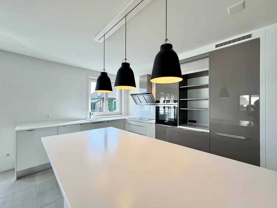 Appartement lumineux et rénové de 4,5 pièces avec terrasse
