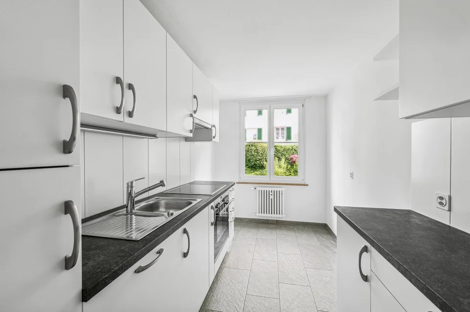 Charming 3-room cooperative apartment with balcony in Bettingen