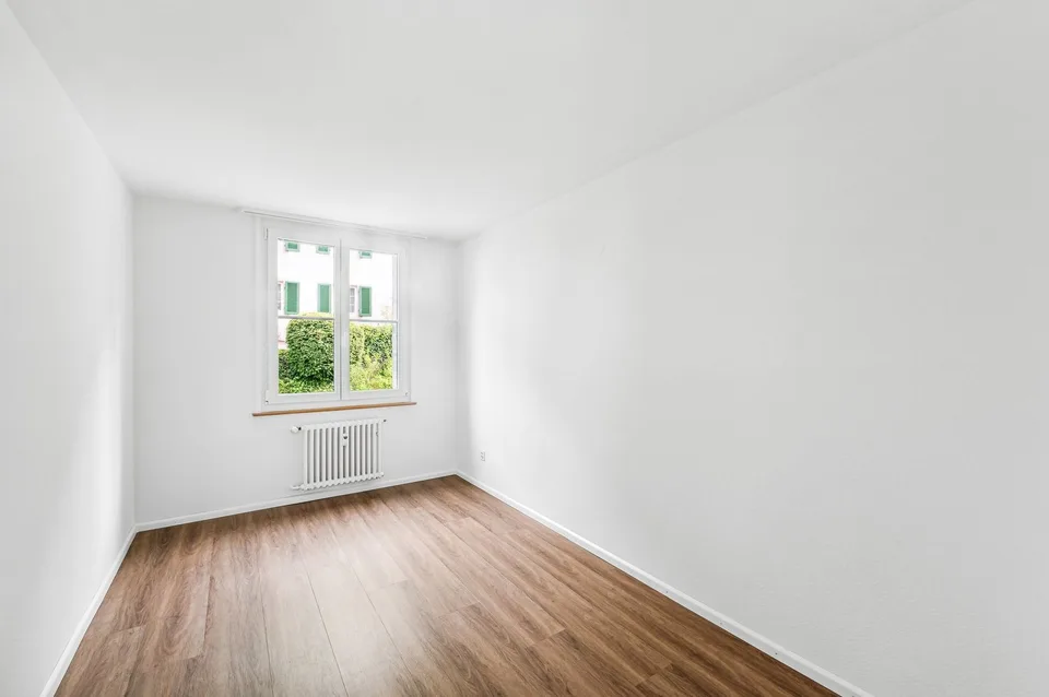 Charming 3-room cooperative apartment with balcony in Bettingen