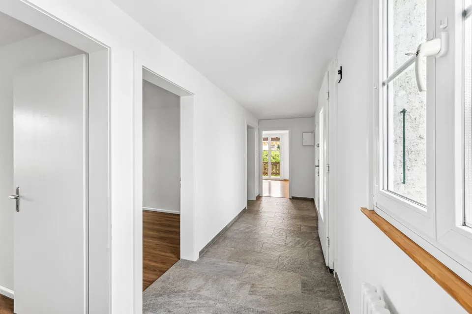 Charming 3-room cooperative apartment with balcony in Bettingen