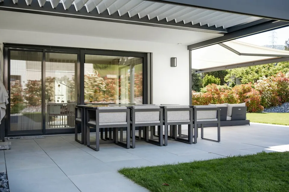 ARI-263 - Villa mit hellem Hochstandard mit 5,5 Zimmern – Foto 3 von 14