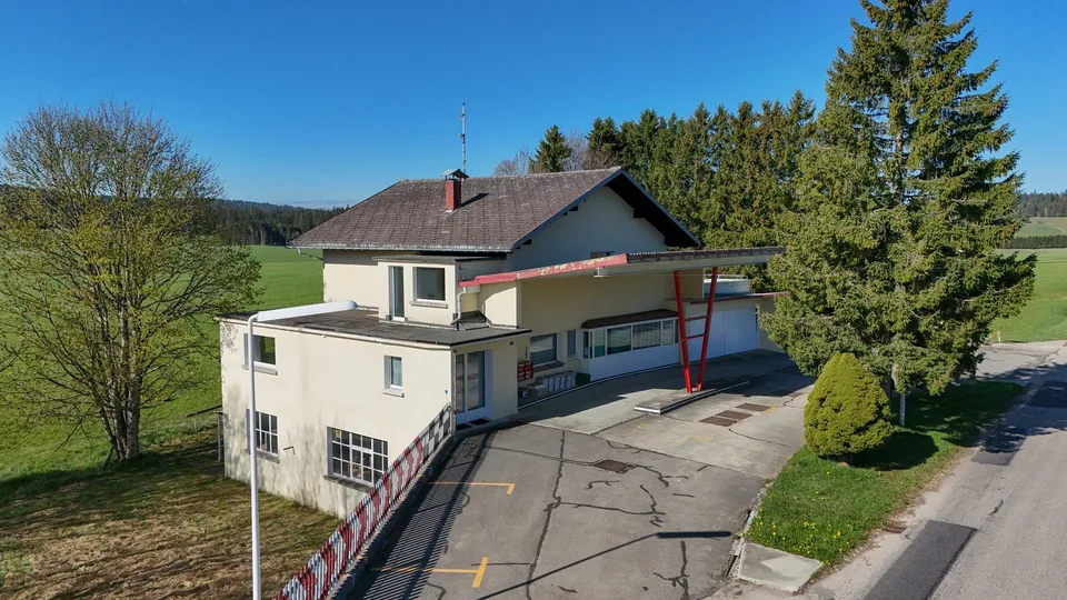 Maison de 3 logements avec ateliers au formidable potentiel – photo 12 sur 12