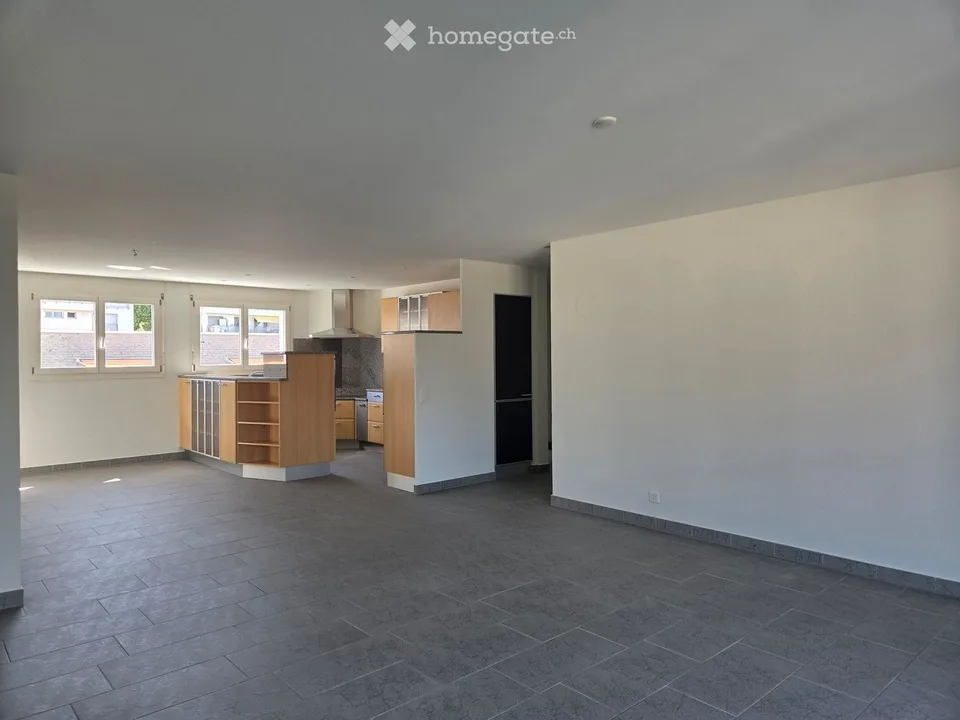 Familienfreundliche 4.5-Zimmer-Wohnung mit grossem Balkon - Einziehen und wohlfühlen – Foto 3 von 8