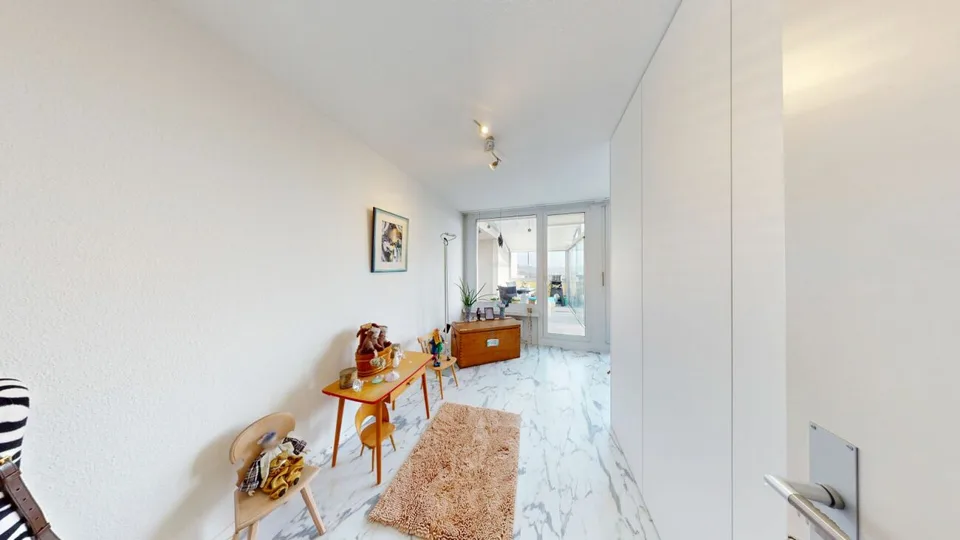 RESERVIERT 5.5 Zimmer Terrassenwohnung mit grosszügigen Aussenflächen & Weitsicht – Foto 11 von 19