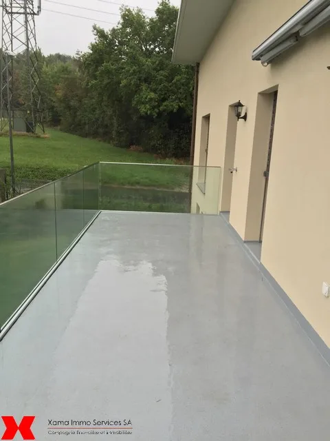 Spacieux appartement de 5.5 pièces avec balcon au 1er étage