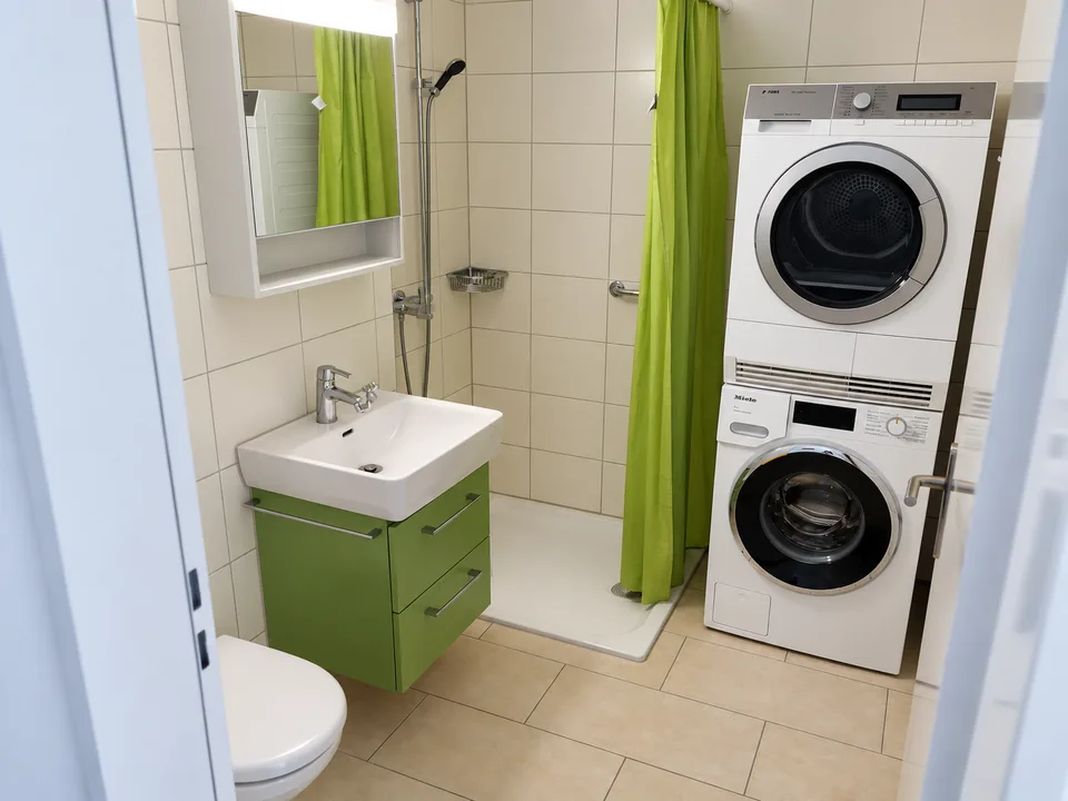 Geräumige 4.5-Zimmer-Wohnung in Biel – Angenehme Aussicht und optimale Erreichbarkeit – Foto 7 von 12