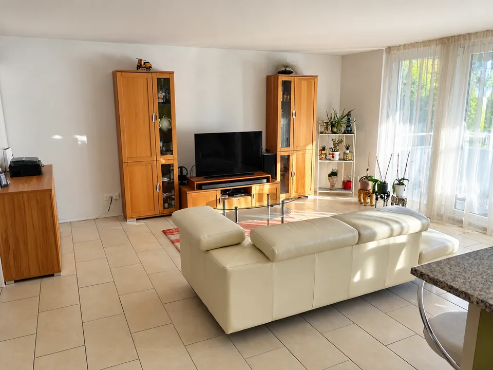 Geräumige 4.5-Zimmer-Wohnung in Biel – Angenehme Aussicht und optimale Erreichbarkeit – Foto 8 von 12