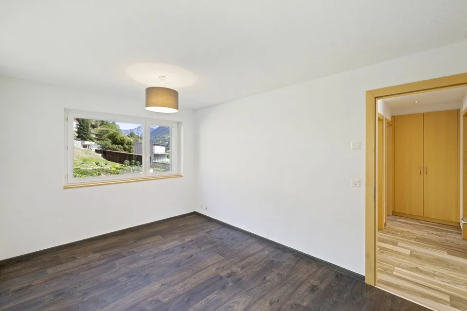 Spacieux 3 pièces 1/2 en rez-de-jardin de 107 m² – photo 12 sur 32