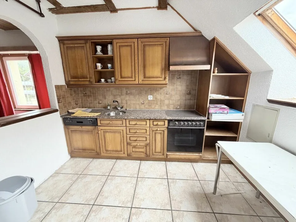 Casa plurifamiliare con potenziale di sviluppo versatile – foto 10 di 13