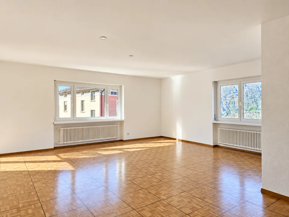 Bellinzona Daro: Ampia e confortevole casa bifamiliare con incantevole vista dominante – foto 3 di 14