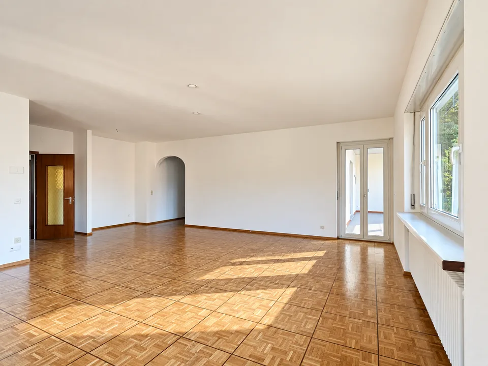 Bellinzona Daro: Ampia e confortevole casa bifamiliare con incantevole vista dominante – foto 6 di 14