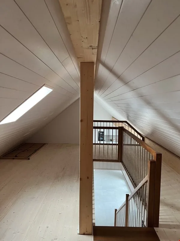 Très grand appartement de qualité 5,5 pièces en combles