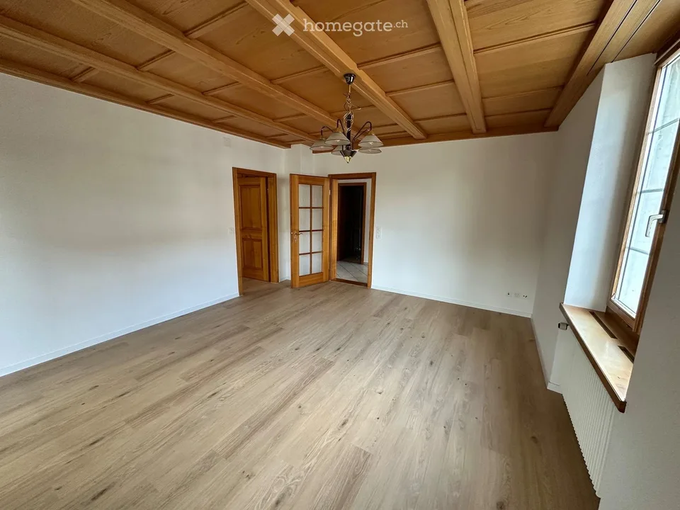 Delizioso appartamento di 2 camere al numero 24 di Dorfstrasse – disponibile immediatamente!