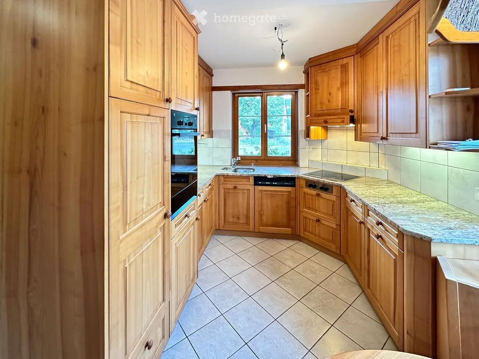 Delizioso appartamento di 2 camere al numero 24 di Dorfstrasse – disponibile immediatamente!