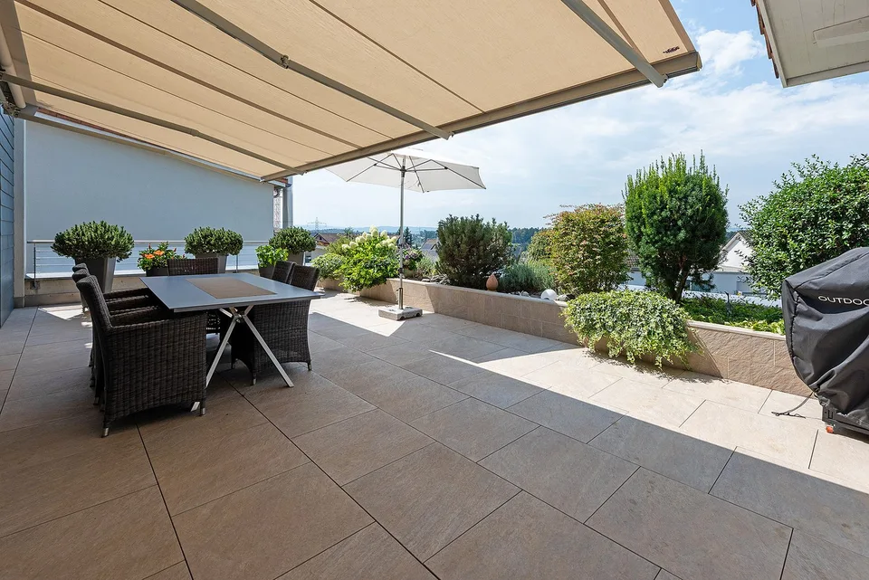 5.5-Room Terrace Apartment with 44 m² View Terrace – photo 5 of 12