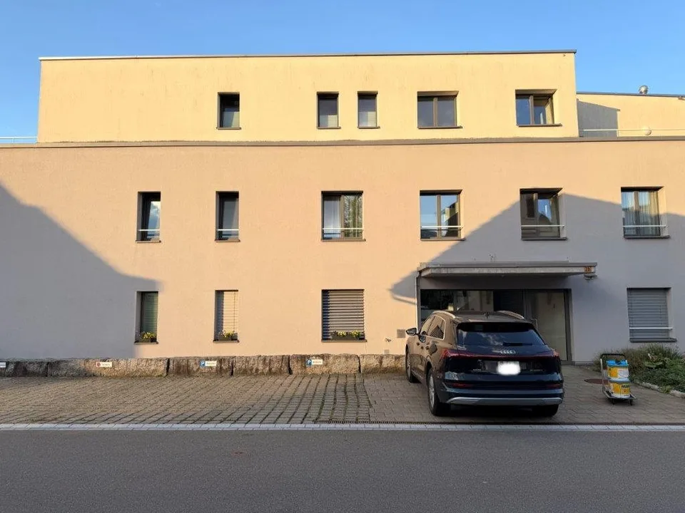 Moderne 3½-Zimmerwohnung im Zentrum von Hinwil
