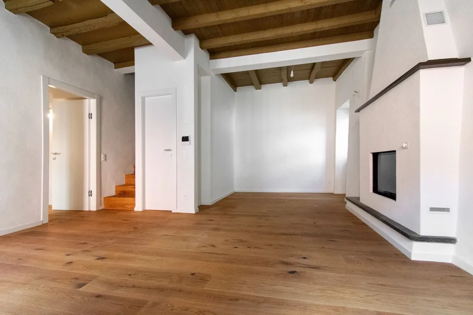 Breites und faszinierendes Kernhaus, renoviert – Foto 2 von 13