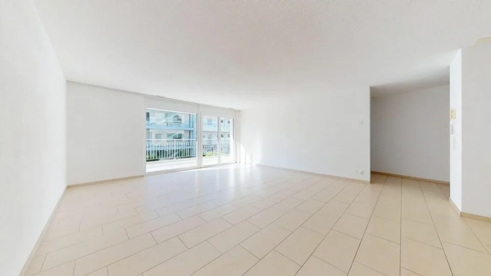 Moderne 4.5 Zimmer Wohnung mit Terrasse & Lift in Luterbach – Foto 2 von 14