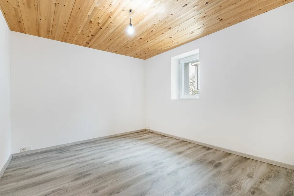Casa unifamiliare indipendente di 7,5 locali in posizione centrale – foto 8 di 30