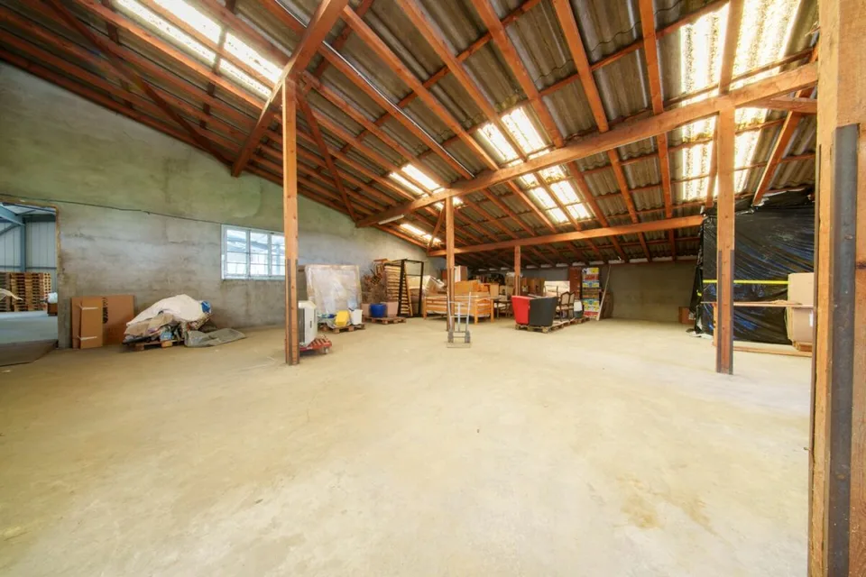 Gewerbliche Halle zur Verkauf – Foto 15 von 19