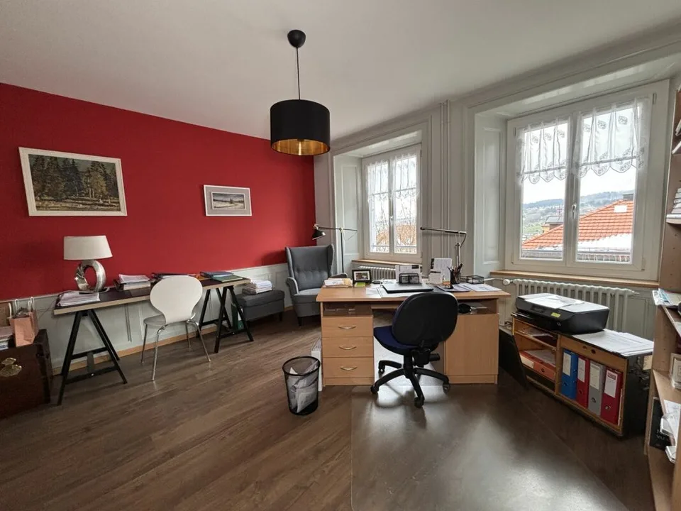 Schönes Familienhaus mit Terrasse und Garten – Foto 13 von 28