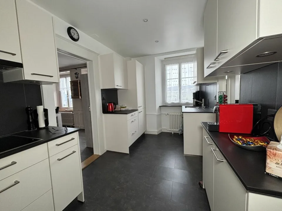 Schönes Familienhaus mit Terrasse und Garten – Foto 8 von 28