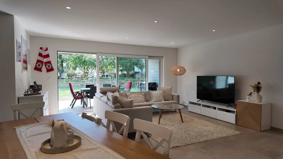 Splendide appartement récent avec grand jardin – photo 3 sur 13