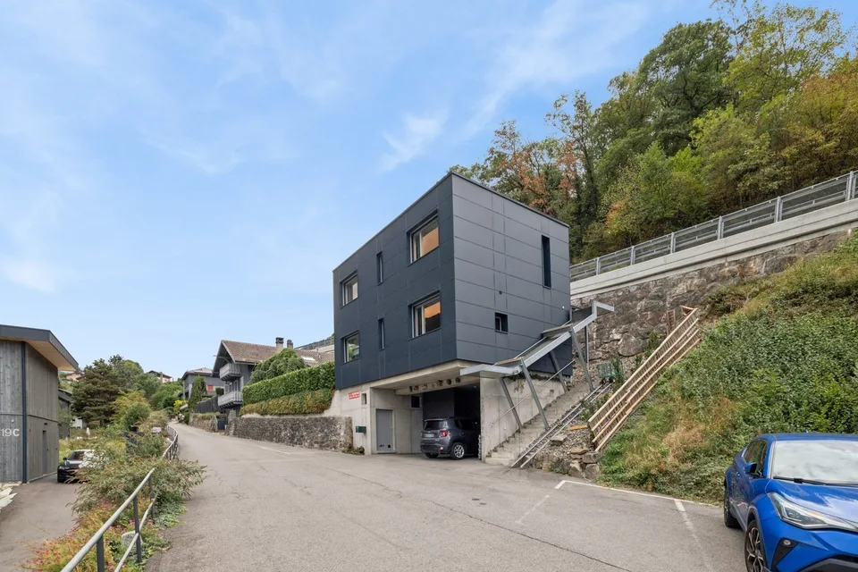 Schöne individuelle Villa mit einem hübschen Garten – Foto 3 von 26