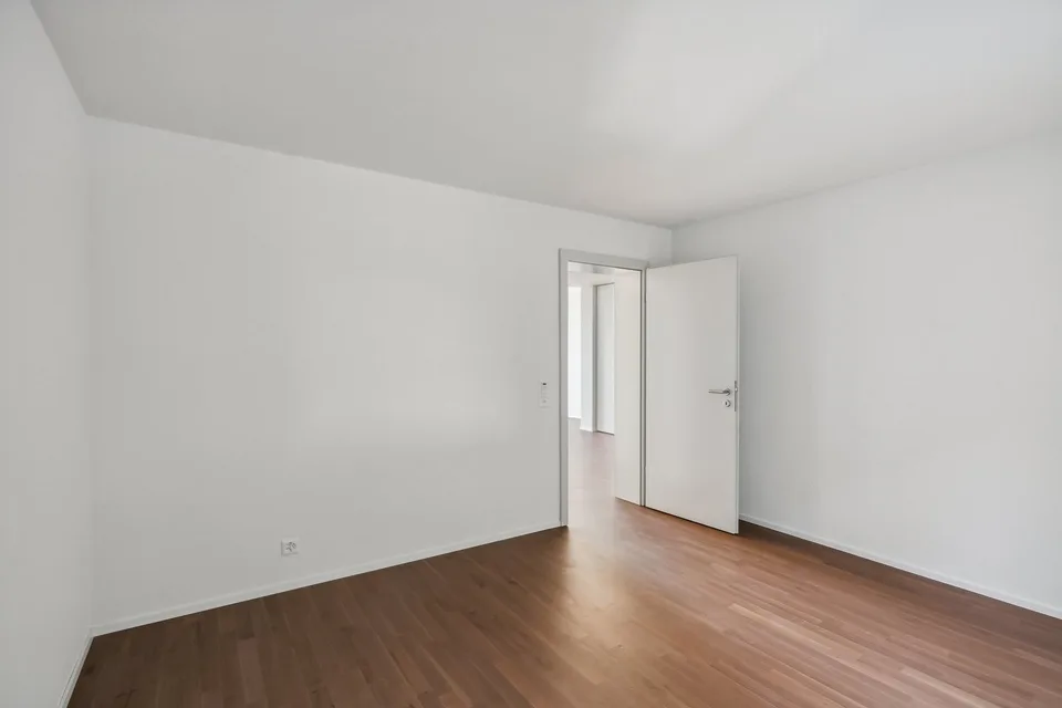 Bell'appartamento moderno di 2.5 locali con balcone di 66m2 – foto 9 di 12