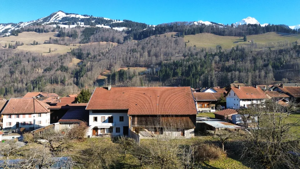Appartement neuf de 3½ pièces, alliant modernité et patrimoine – photo 2 sur 6