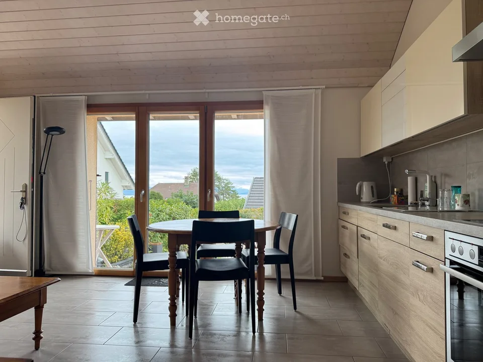 Petit appartement-maison de 2 pièces avec petit jardin