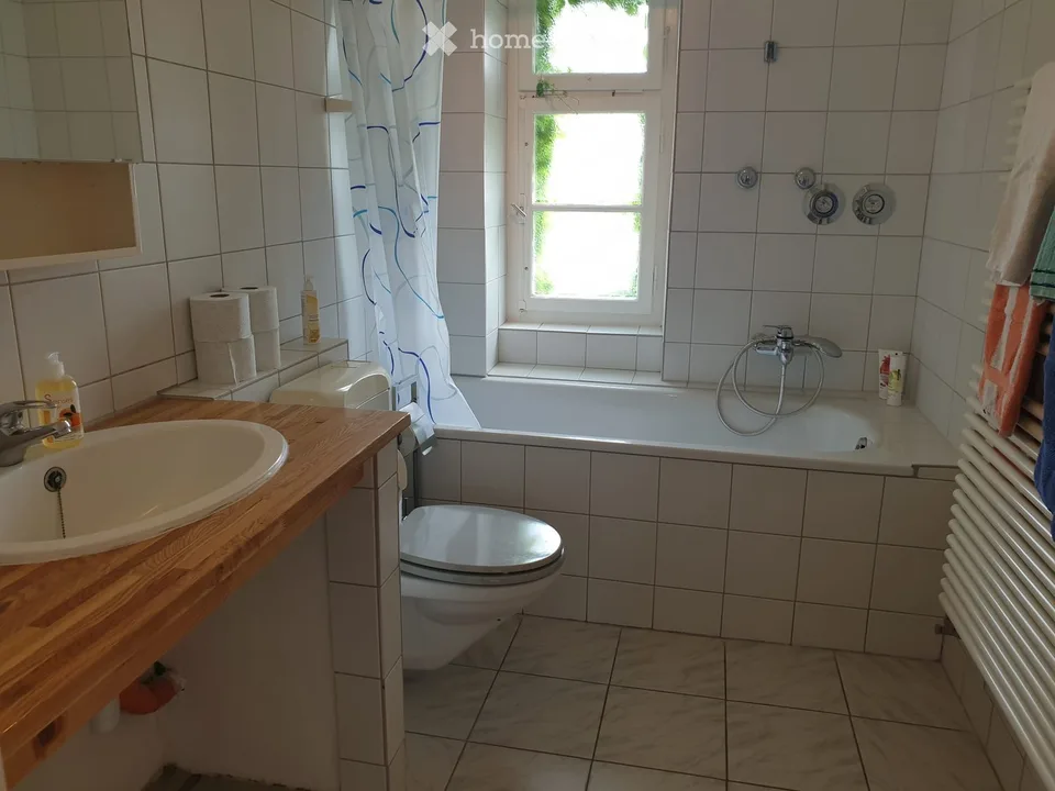 4.5 Zimmerwohnung 80m2 möbliert