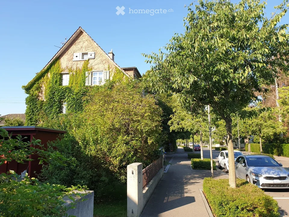 4.5 Zimmerwohnung 80m2 möbliert