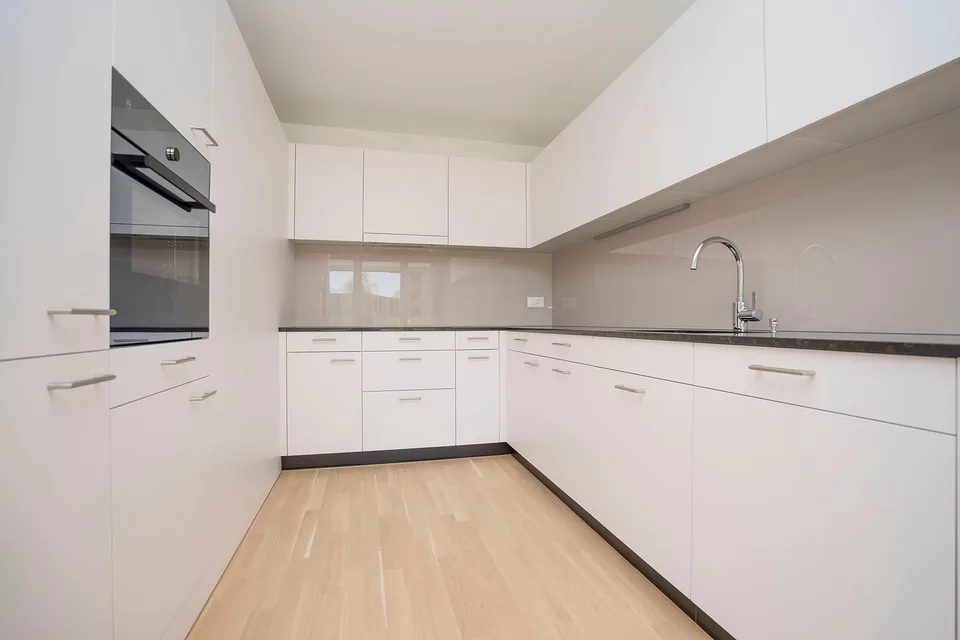 Everything your heart desires! Dream apartment including dressing room
