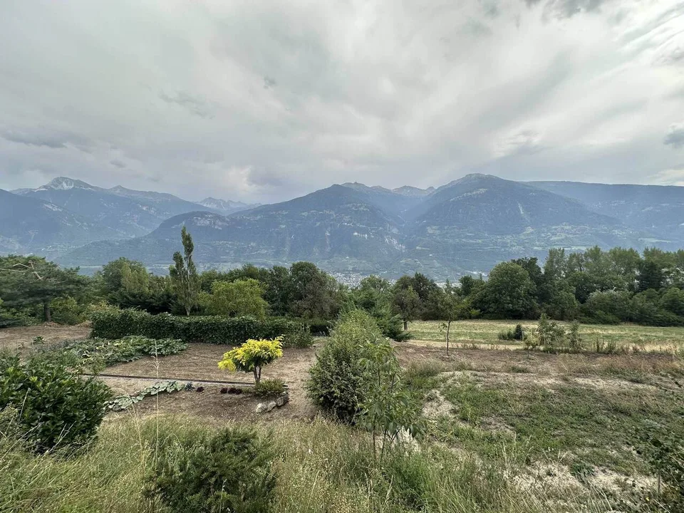 Spacious Villa on a 10,000 m² Plot in Chermignon-d'en-Bas – photo 8 of 26