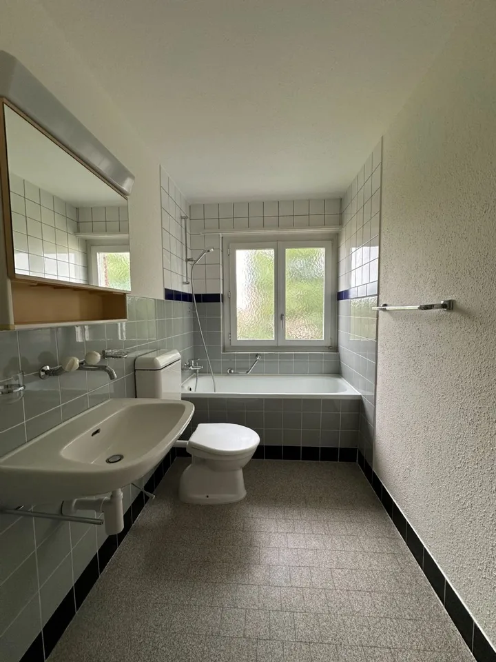 Bright and spacious apartment for rent in a central location!