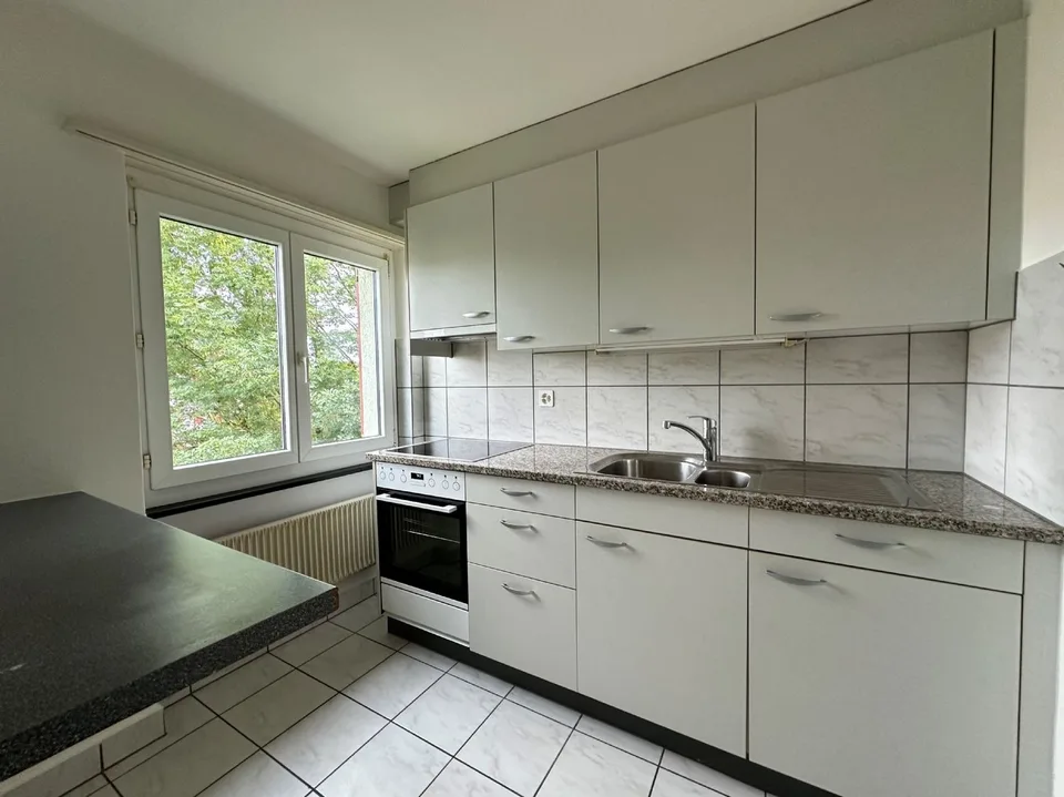 Bright and spacious apartment for rent in a central location!