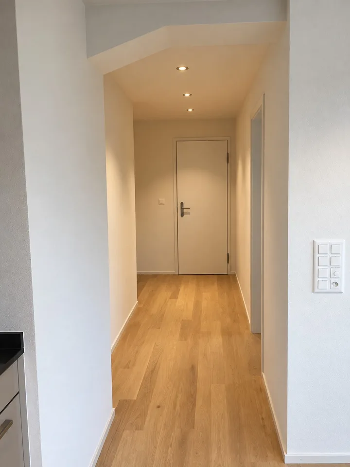 Moderne 3.5-Zimmerwohnung an zentraler Lage in Zürich-Oerlikon