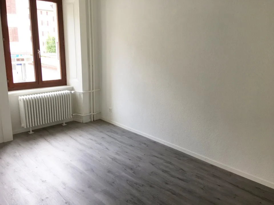 02698 - Appartement 2 pièces - Numa-Droz 115 - La Chaux-de-Fonds – photo 2 sur 4