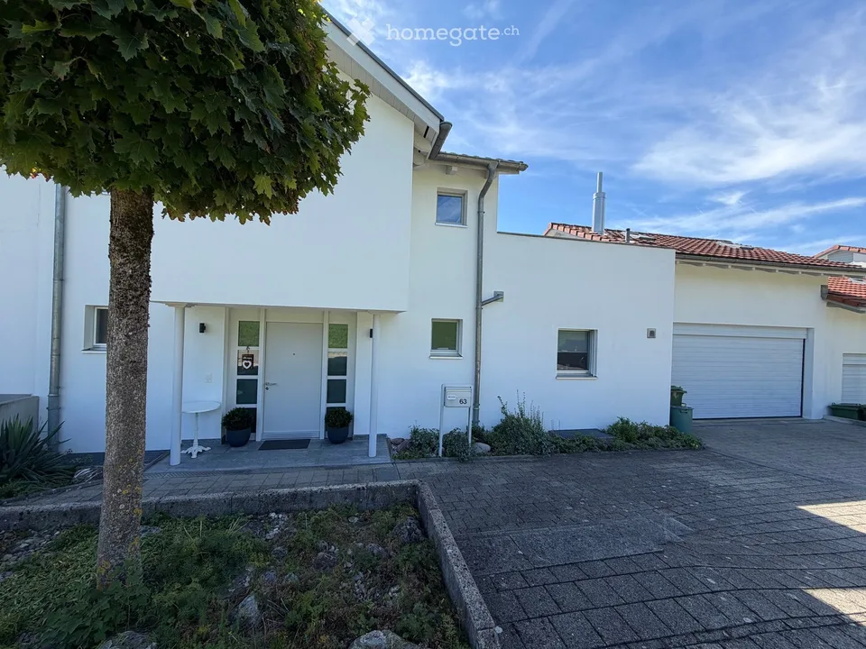 Casa familiare affascinante di 5 locali ad Arni AG