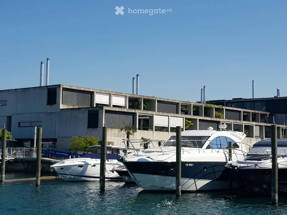 Appartamento da sogno in una posizione eccezionale direttamente sul lago di Costanza a Gottlieben