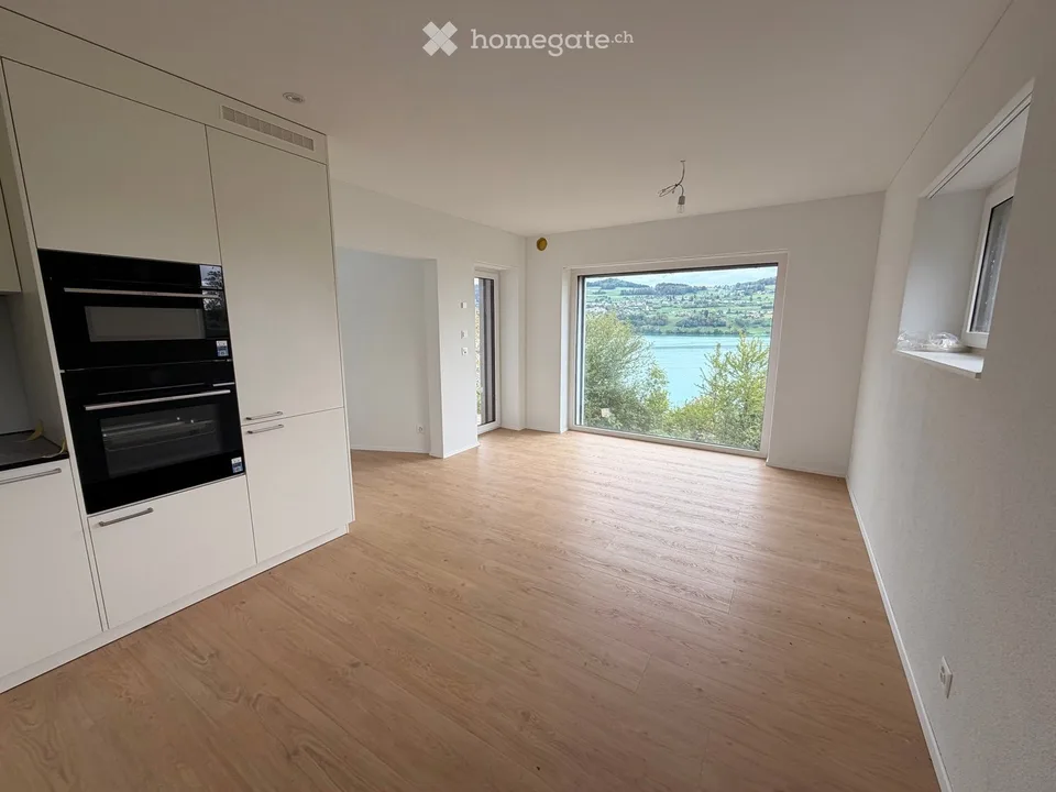 Exklusives 9 Zimmer-Einfamilienhaus mit unverbaubarer Seesicht
