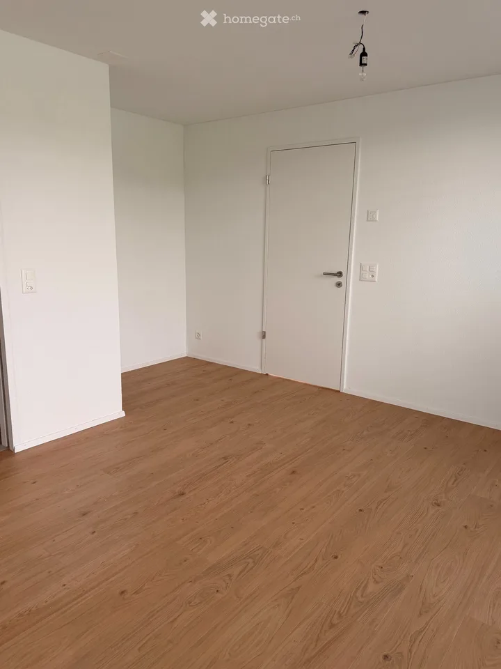 Exclusive 3.5-room apartment with unobstructed lake view